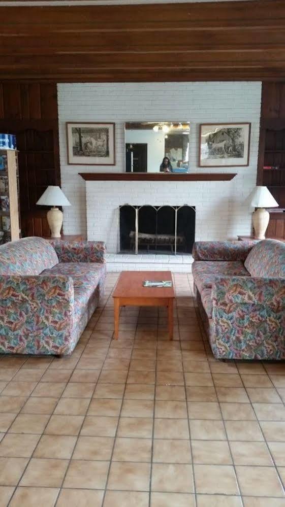 The Virginia Lodge Alexandria Extérieur photo